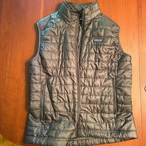 Men's Forge Gray Nano Puff Vest (sz. L)